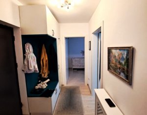 Lakás 3 szobák eladó on Floresti