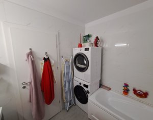 Lakás 3 szobák eladó on Floresti