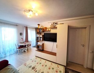 Lakás 3 szobák eladó on Floresti