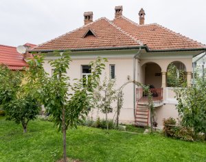 Casă de vânzare în Andrei Mureșanu – zona exclusivista!