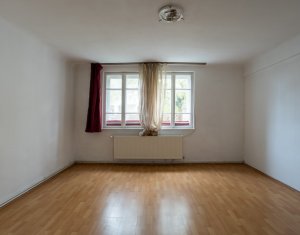 Casă de vânzare în Andrei Mureșanu – zona exclusivista!