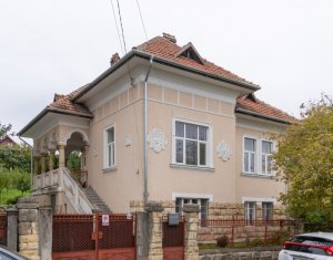 Casă de vânzare în Andrei Mureșanu – zona exclusivista!