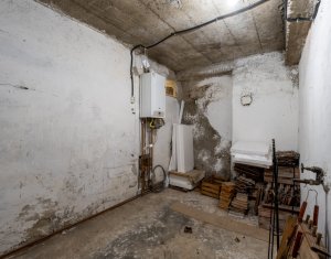 Casă de vânzare în Andrei Mureșanu – zona exclusivista!