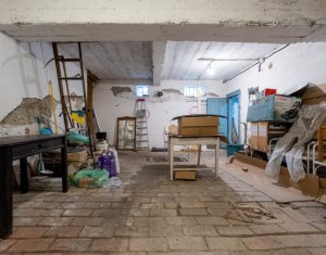 Casă de vânzare în Andrei Mureșanu – zona exclusivista!