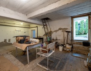 Casă de vânzare în Andrei Mureșanu – zona exclusivista!