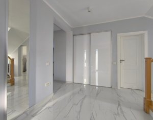 Vila panoramica, deosebita, cartier Voronet, 222 mp utili, 512 m.p. teren