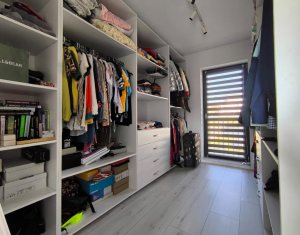 Vila panoramica, deosebita, cartier Voronet, 222 mp utili, 512 m.p. teren