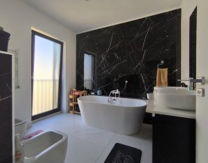 Vila panoramica, deosebita, cartier Voronet, 222 mp utili, 512 m.p. teren