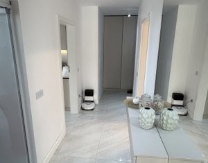 Apartament cu 2 camere, finisaje si dotari de lux, ready to move in ! 