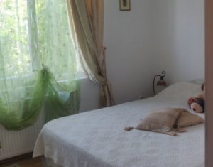 Ház 4 szobák kiadó on Floresti