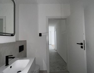 Apartment 2 rooms for sale in Floresti