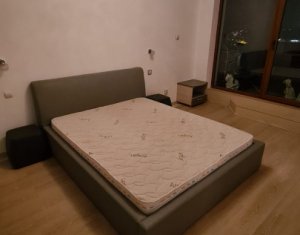 Apartament 3 camere, 100 mp, terasa 60 mp, American Village