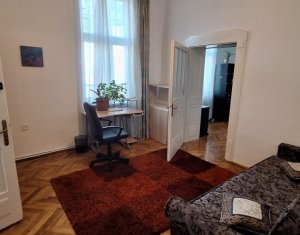 Appartement 3 chambres à louer dans Cluj-napoca, zone Centru
