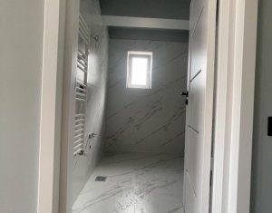 Apartment 2 rooms for sale in Floresti