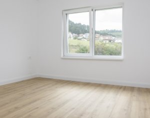 Ház 4 szobák eladó on Floresti