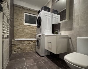 Lakás 3 szobák eladó on Floresti