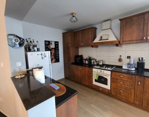 Casa individuala, 4 camere, 300 mp utili, 700mp teren, Borhanci