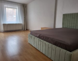 Apartment 3 rooms for rent in Cluj-napoca, zone Centru