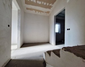 Duplex de vânzare în Dezmir