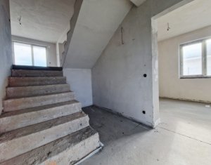 Duplex de vânzare în Dezmir