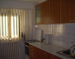 Appartement 3 chambres à louer dans Cluj-napoca, zone Manastur