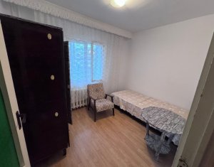 Appartement 4 chambres à vendre dans Cluj-napoca, zone Manastur