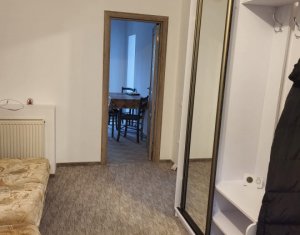 Lakás 3 szobák eladó on Floresti