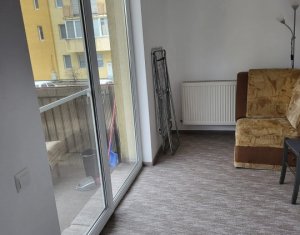 Lakás 3 szobák eladó on Floresti