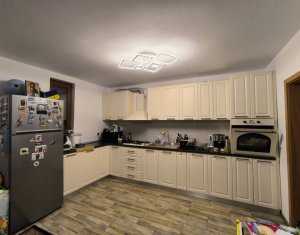 Ház 5 szobák eladó on Apahida