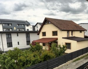 Ház 5 szobák eladó on Apahida