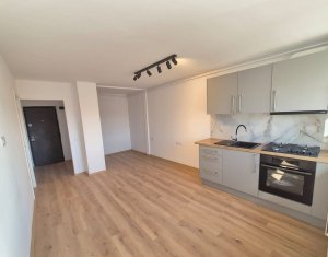 Apartment 3 rooms for sale in Floresti