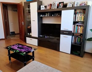 Apartament 3 camere, decomandat, parcare inclusa