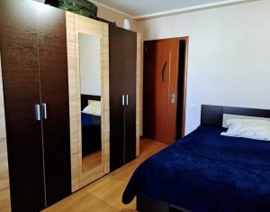 Apartament 3 camere, decomandat, parcare inclusa