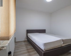 Lakás 3 szobák eladó on Floresti