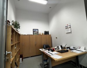 Imobil 2620mp compus din Parter + 3 Etaje, Muncii zona Terapia