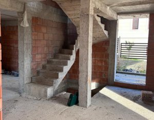 Maison 5 chambres à vendre dans Cluj-napoca, zone Iris