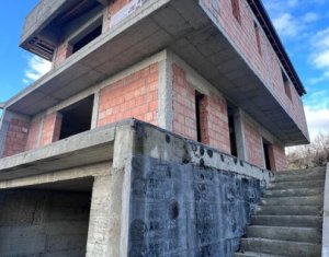 Maison 5 chambres à vendre dans Cluj-napoca, zone Iris