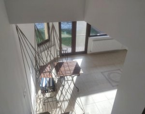 Casa de inchiriat, 6 camere, zona Aroma restaurant