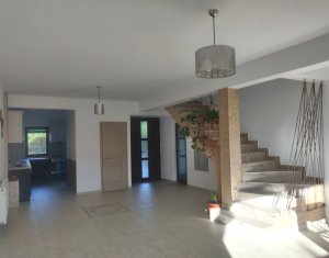 Casa de inchiriat, 6 camere, zona Aroma restaurant