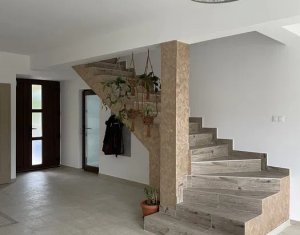 Casa de inchiriat, 6 camere, zona Aroma restaurant