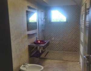 Casa de inchiriat, 6 camere, zona Aroma restaurant