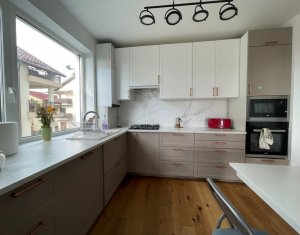 Appartement 4 chambres à louer dans Cluj-napoca, zone Europa