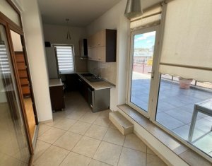 Lakás 4 szobák kiadó on Cluj-napoca, Zóna Centru