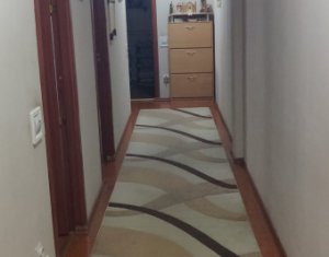 Apartment 3 rooms for sale in Floresti