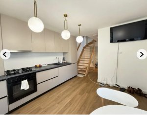 Apartament de 3 camere in casa individuala, cu gradina proprie si doua parcari !