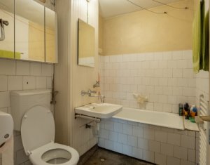 Apartament cu 4 camere spatioase, 82 mp, Manastur, etaj 1
