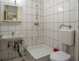 Apartament cu 4 camere spatioase, 82 mp, Manastur, etaj 1