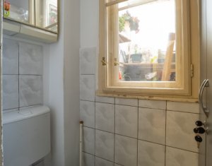  Apartament cu 3 camere 94mp in cladire istorica Bulevardul Eroilor