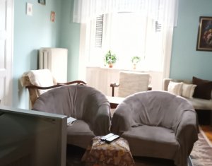  Apartament cu 3 camere 94mp in cladire istorica Bulevardul Eroilor