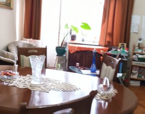  Apartament cu 3 camere 94mp in cladire istorica Bulevardul Eroilor